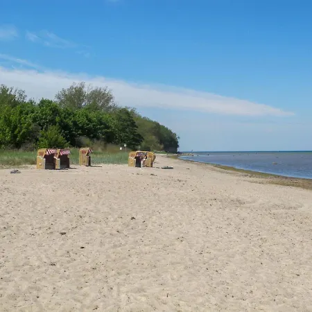 Gollwitzer Park - Insel Poel-3 By Interhome