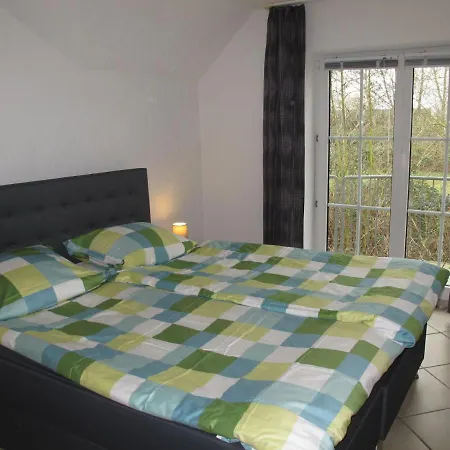 Apartment Gollwitzer Park - Insel Poel-3 By Interhome